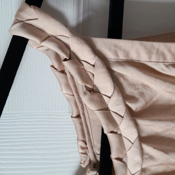 Womans tank with braid detail - Picture 2 of 4